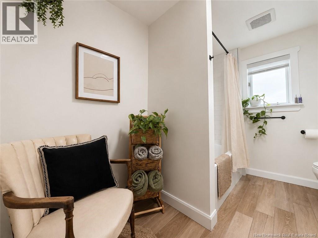 1160 Riverside - 38