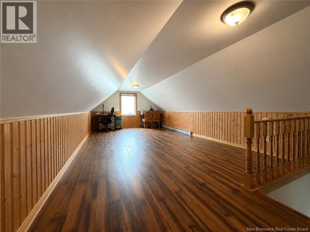 1160 Riverside - 29