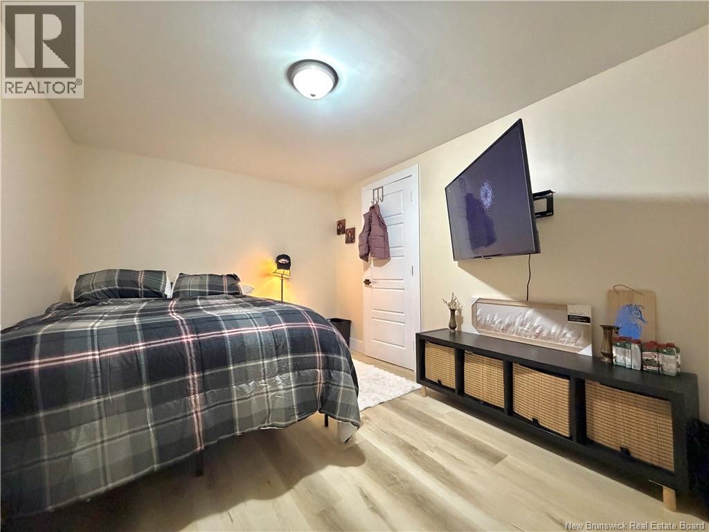 1160 Riverside - 45