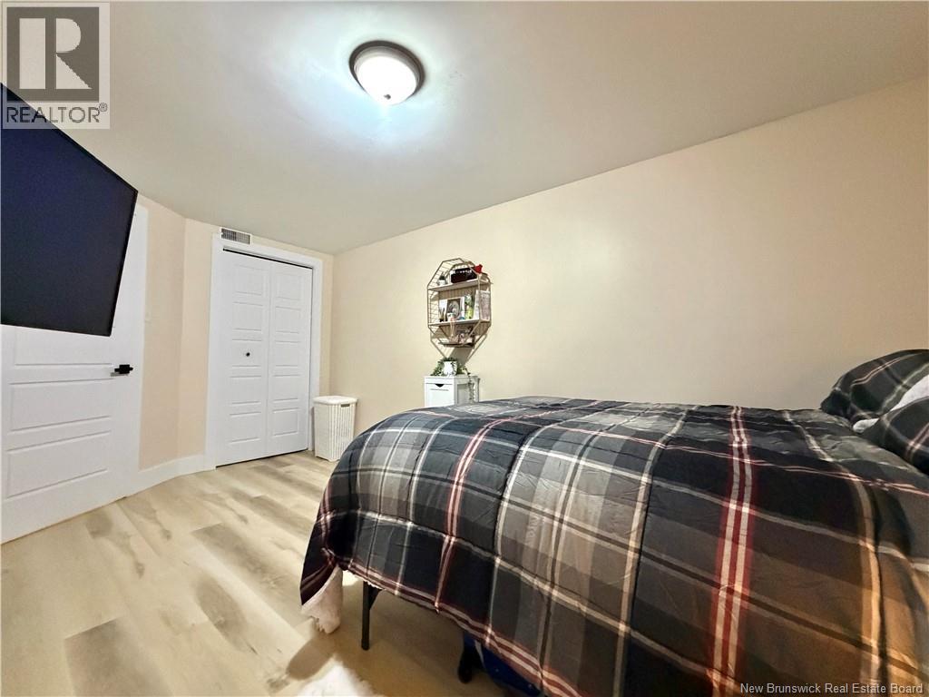 1160 Riverside - 46
