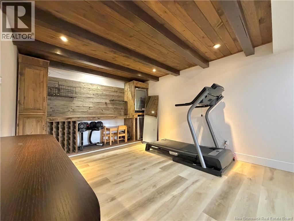 1160 Riverside - 44