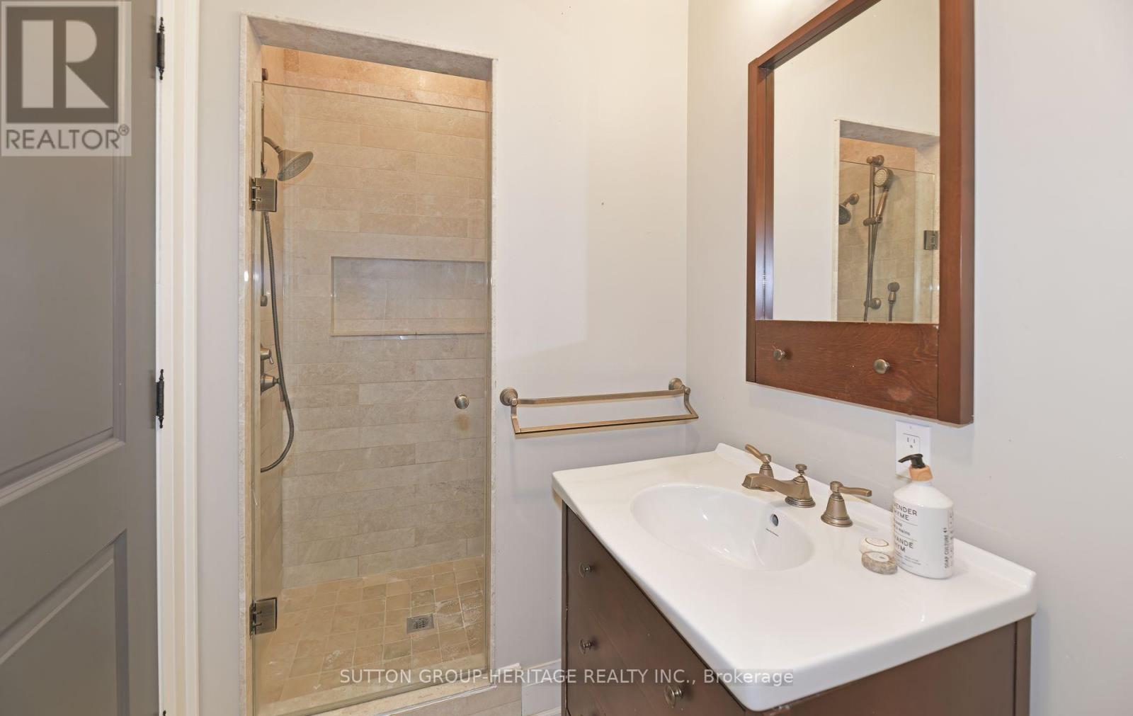 1921 BONITA AVENUE - 28