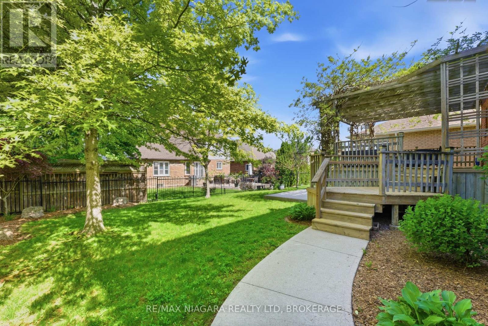 70 TERRACE DRIVE - 33