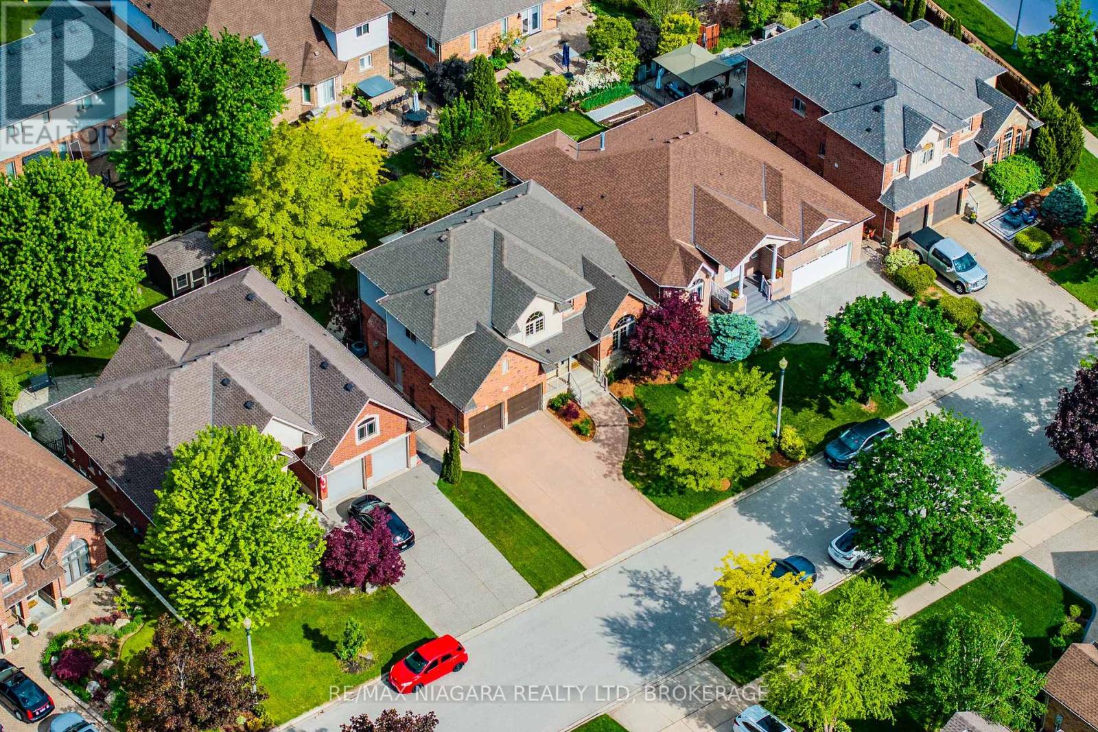 70 TERRACE DRIVE - 36