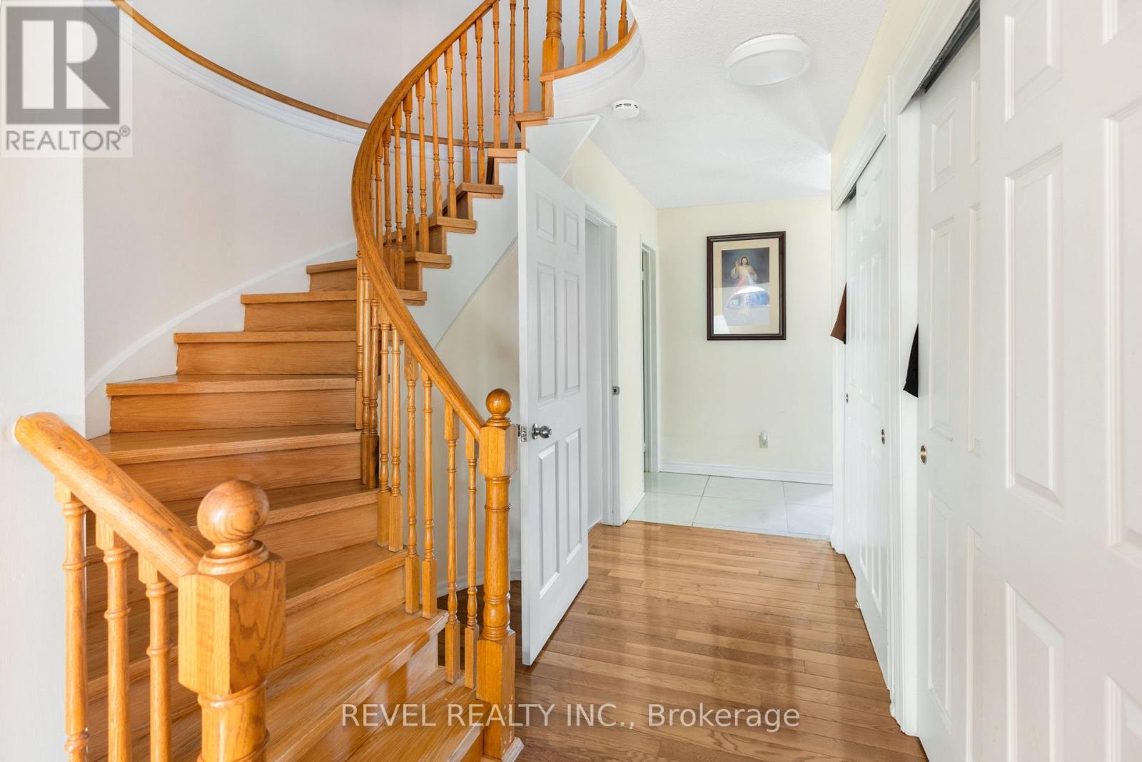 1518 WOODRUFF CRESCENT - 10