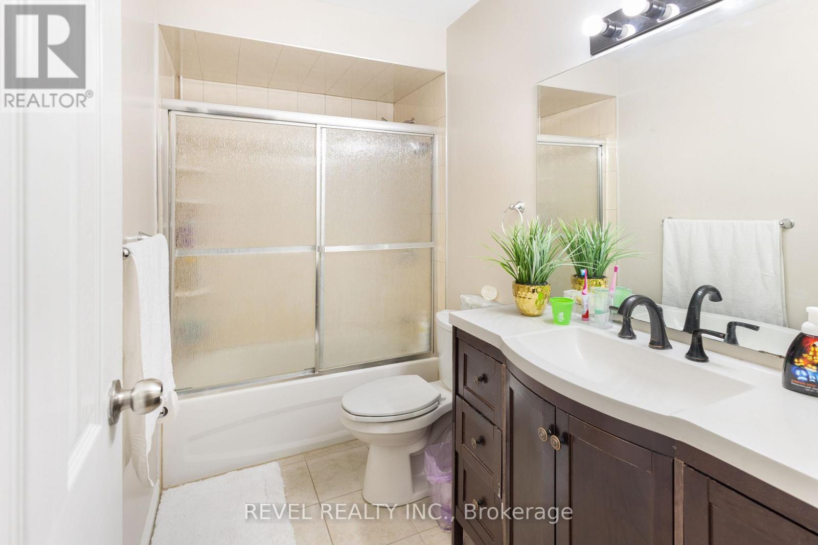 1518 WOODRUFF CRESCENT - 16
