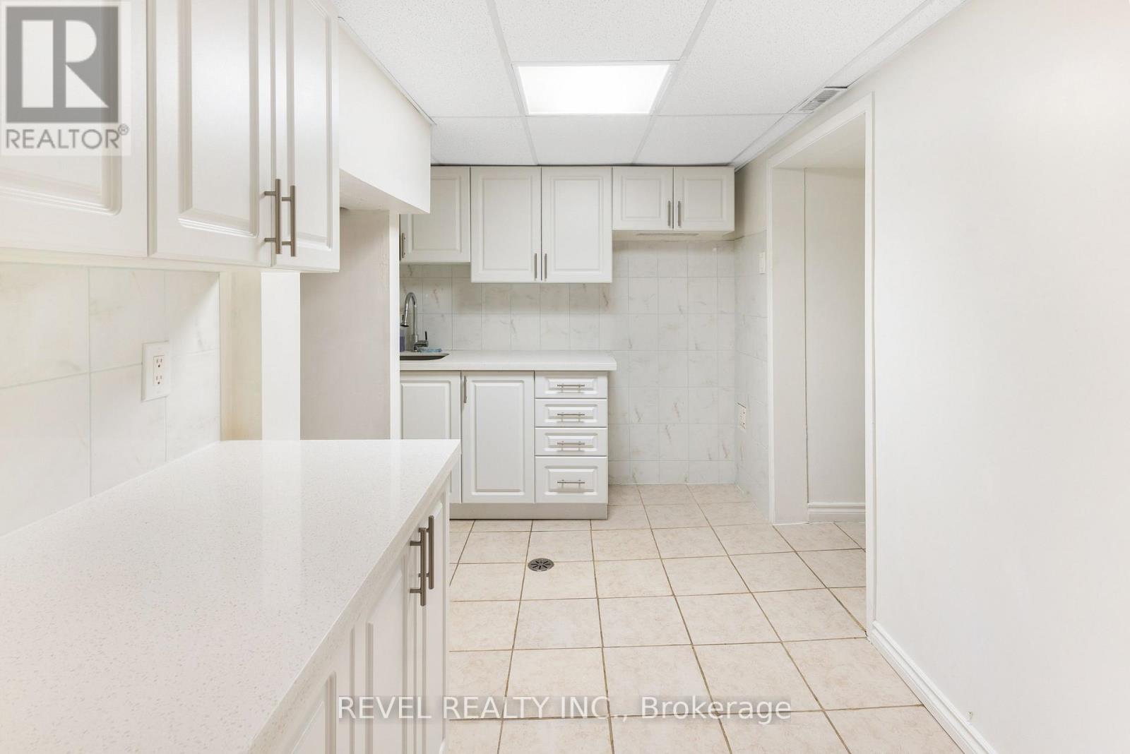1518 WOODRUFF CRESCENT - 21
