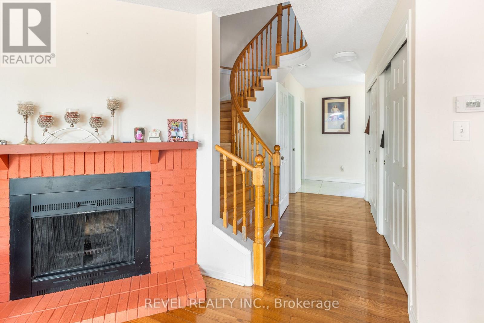 1518 WOODRUFF CRESCENT - 9