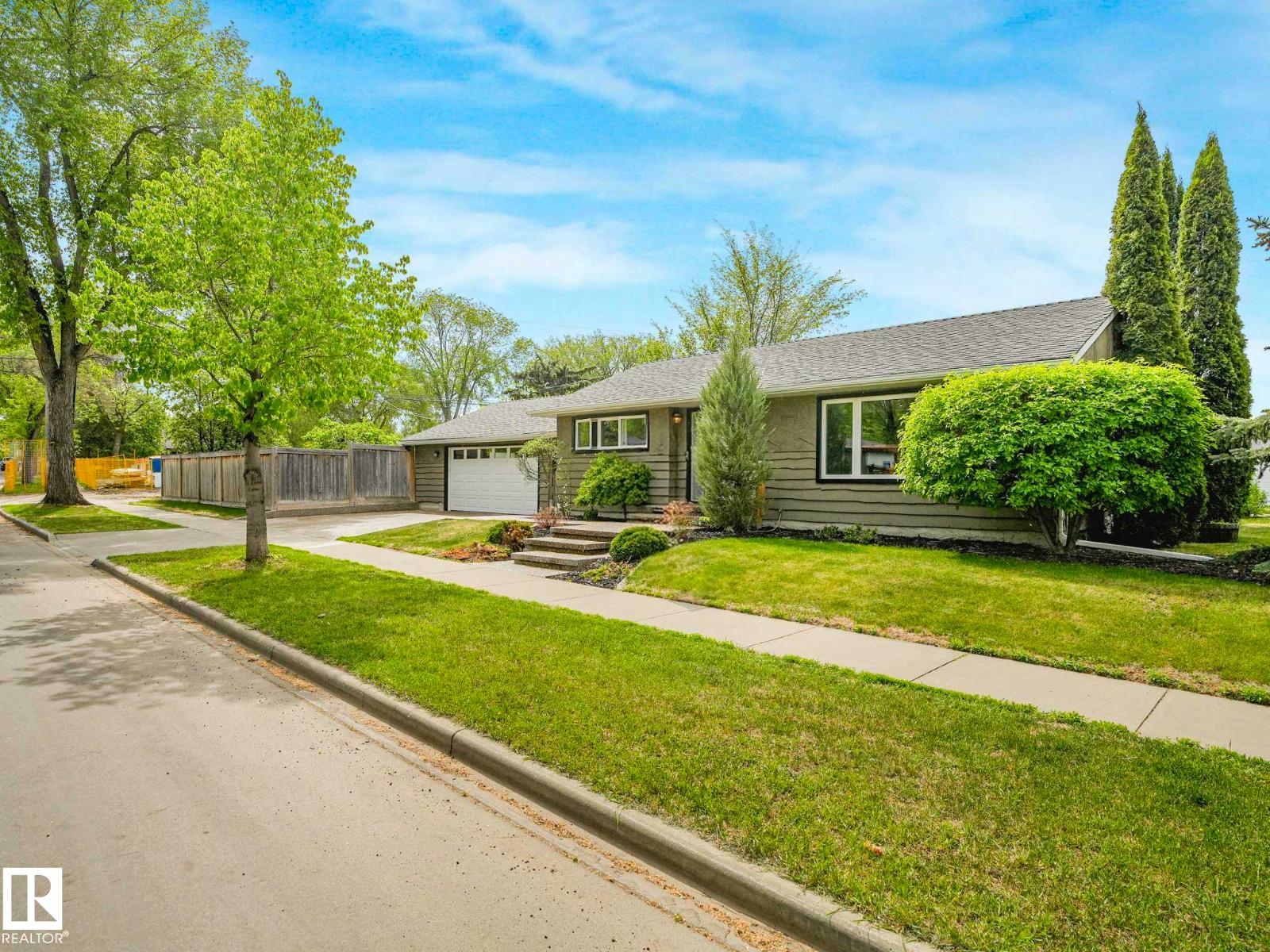 8311 96 AV NW NW - 3