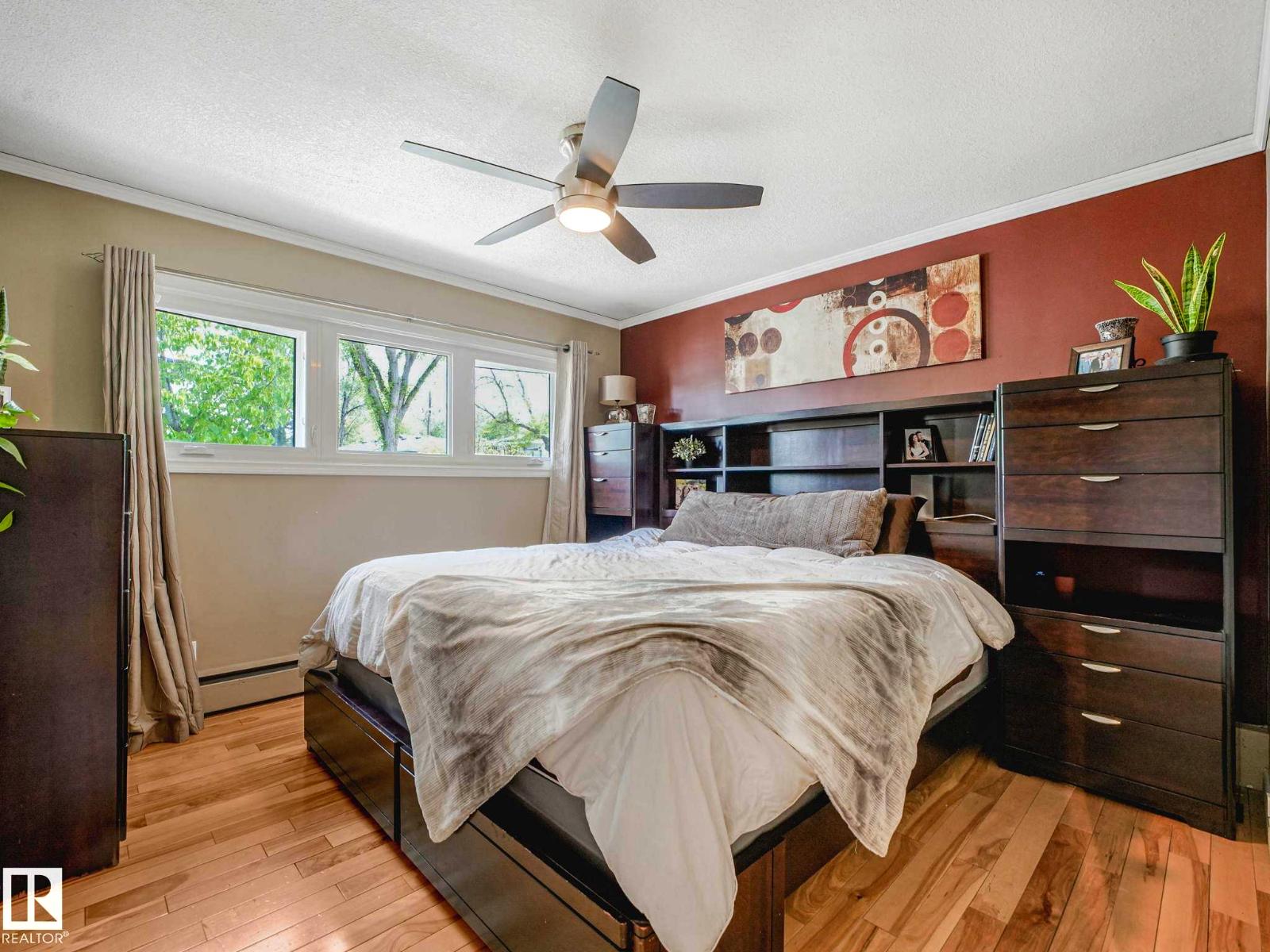 8311 96 AV NW NW - 21