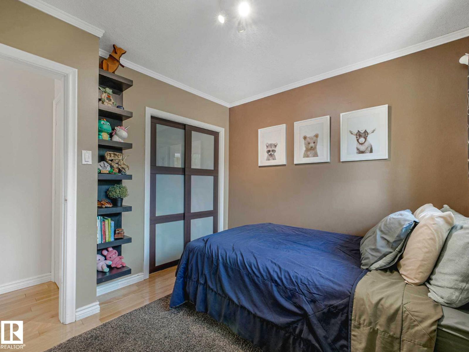 8311 96 AV NW NW - 25