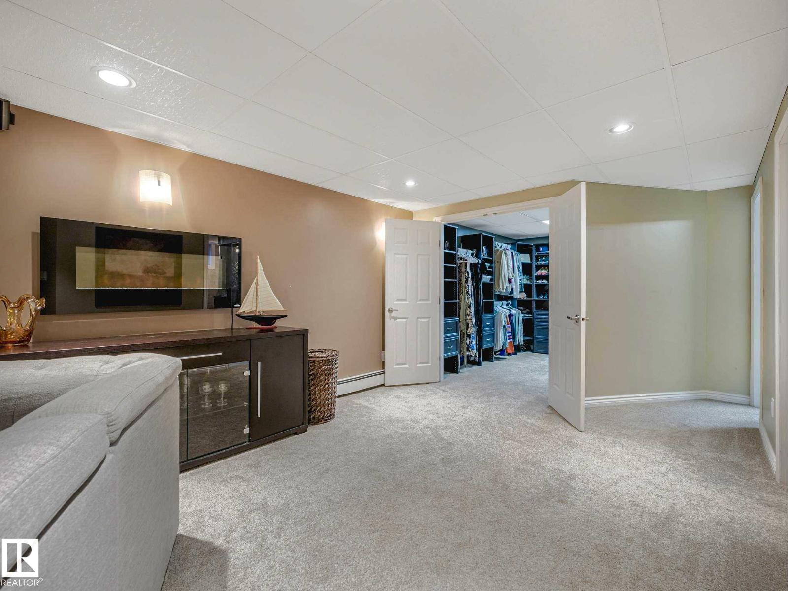 8311 96 AV NW NW - 44