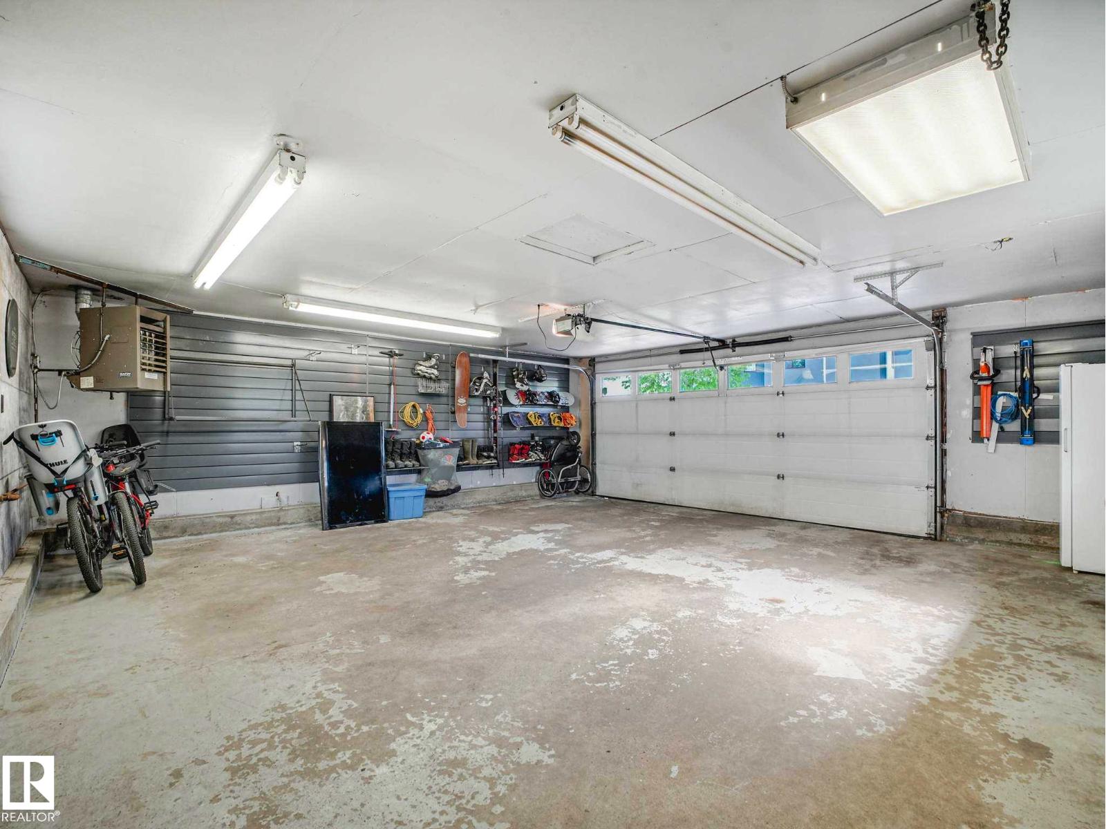 8311 96 AV NW NW - 46