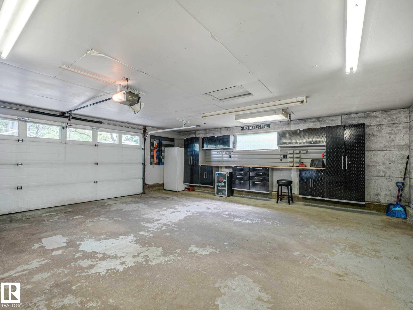 8311 96 AV NW NW - 47
