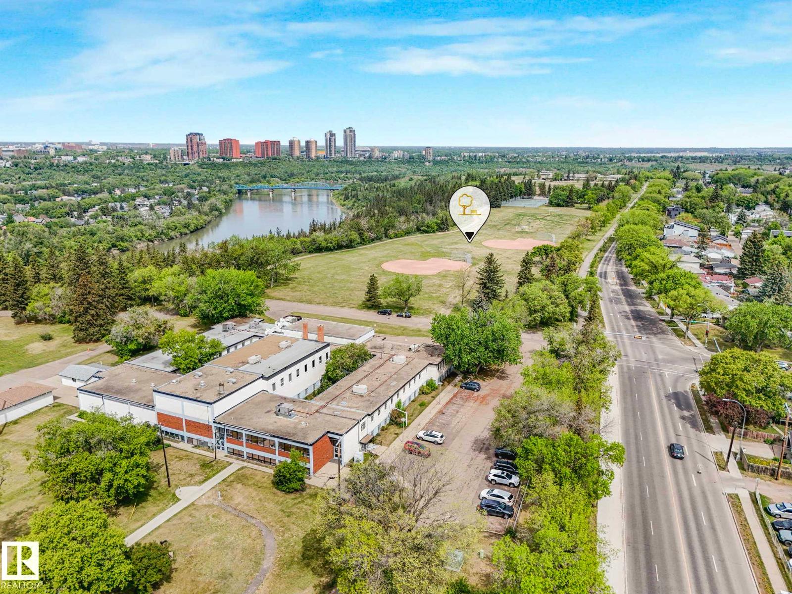 8311 96 AV NW NW - 65