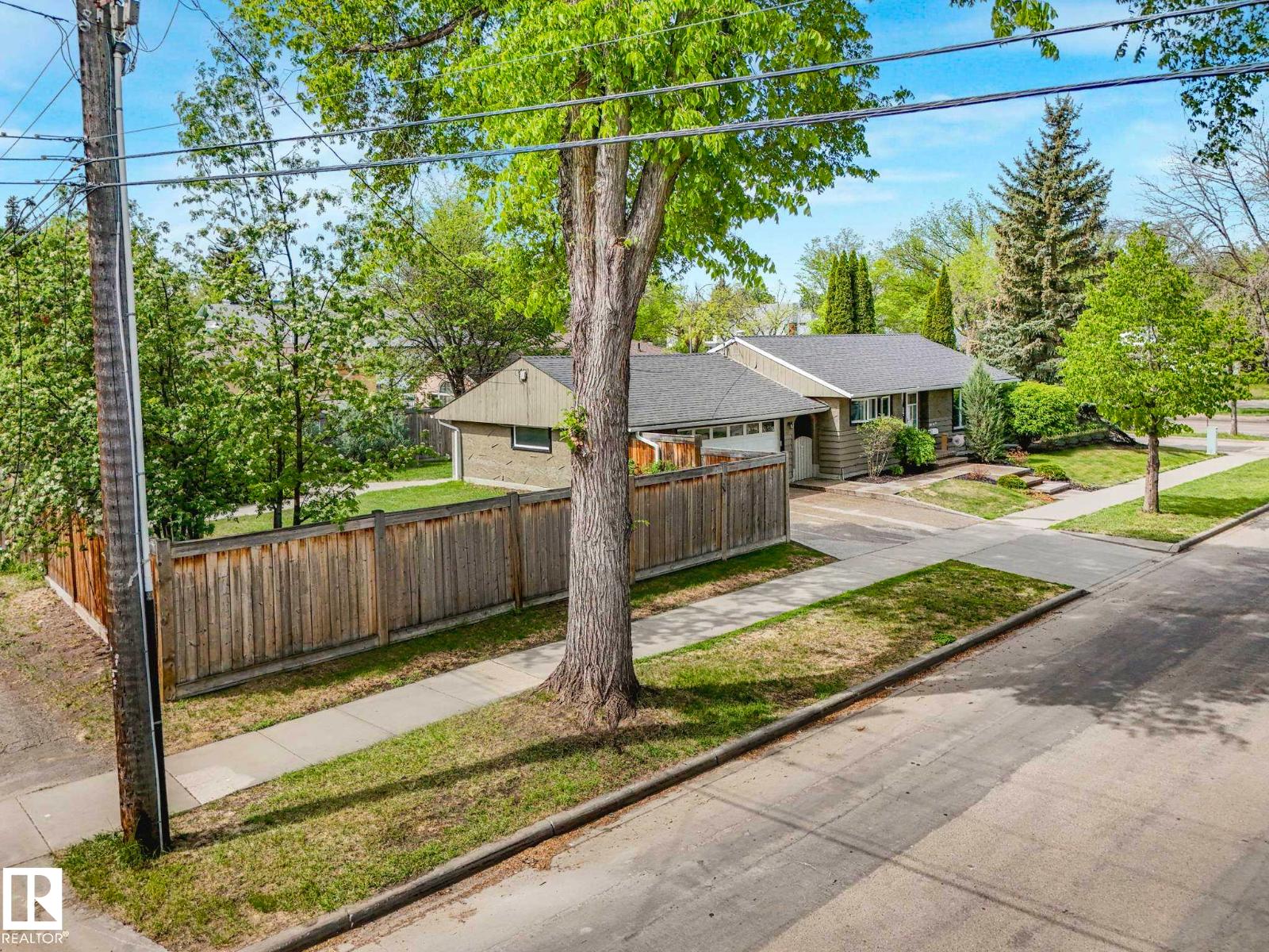 8311 96 AV NW NW - 57