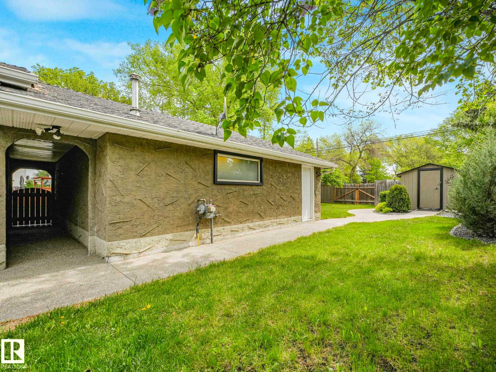 8311 96 AV NW NW - 55