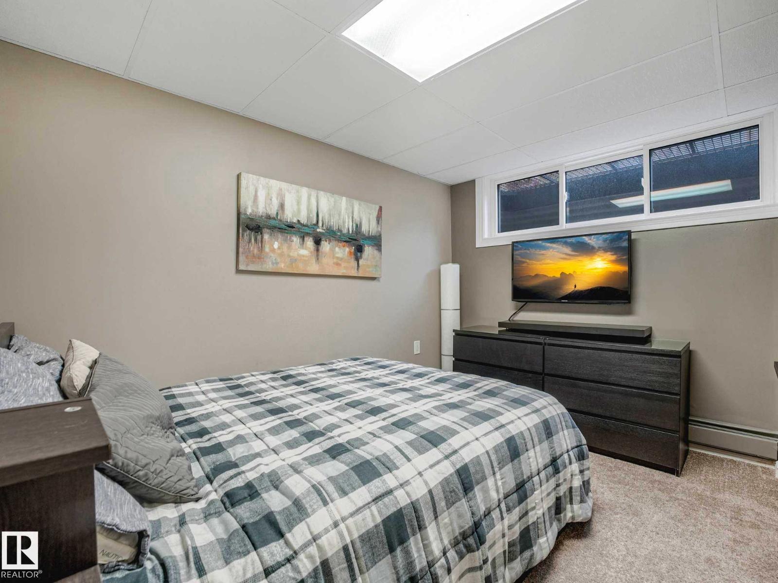 8311 96 AV NW NW - 34