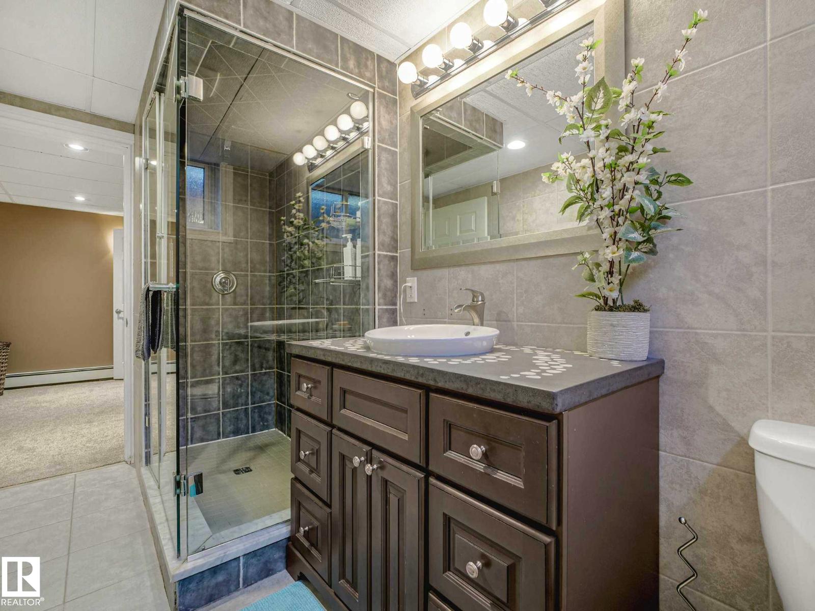 8311 96 AV NW NW - 38
