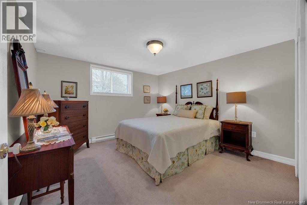 8 Mapledawn Court - 23