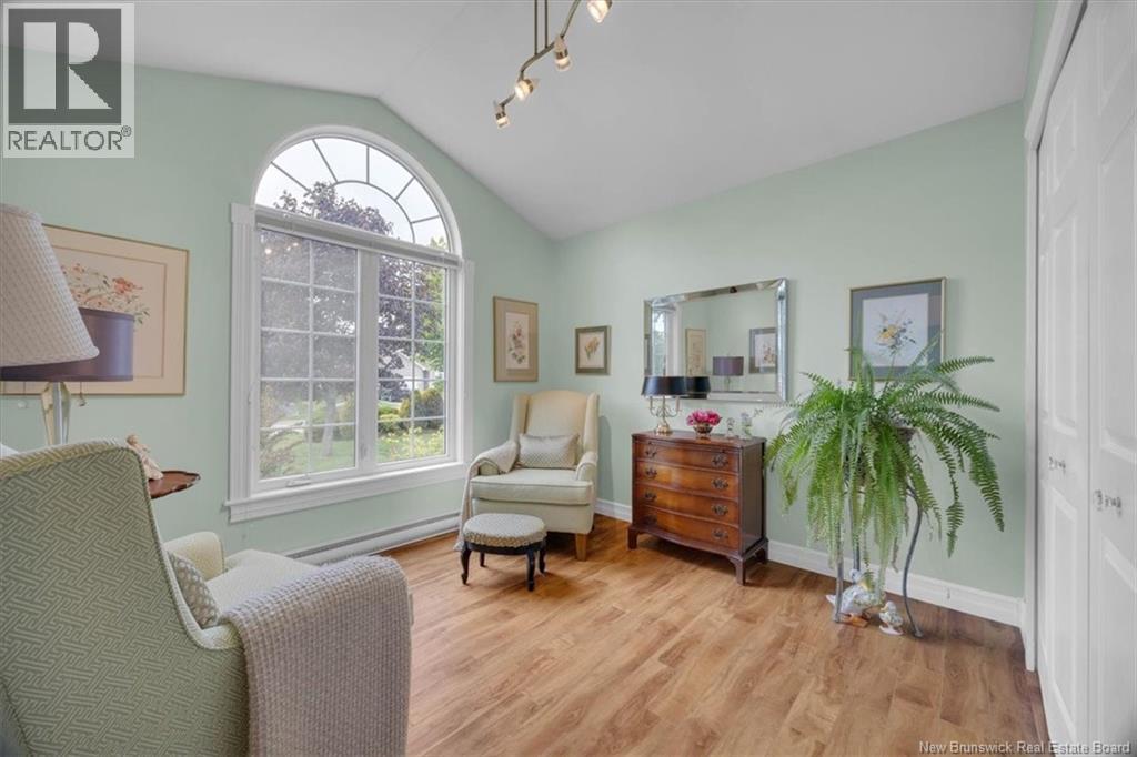 8 Mapledawn Court - 4