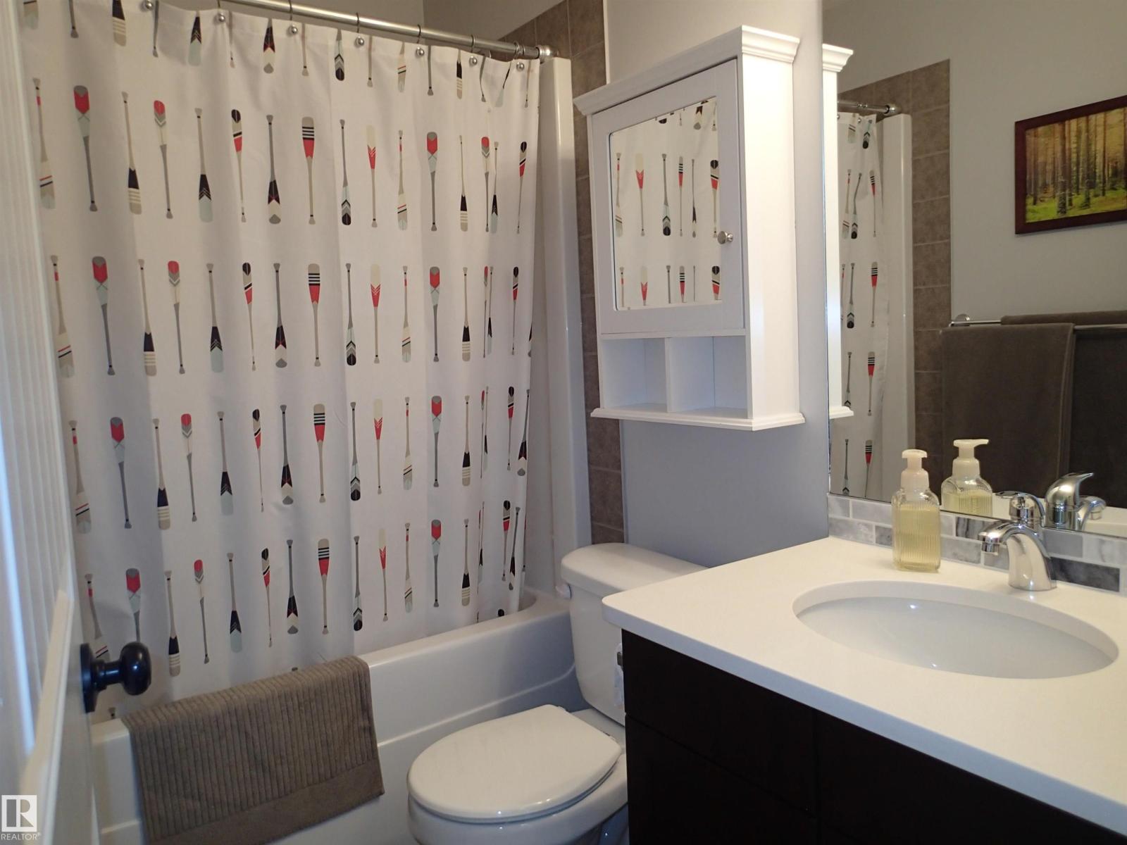 17348 8 AV SW - 22