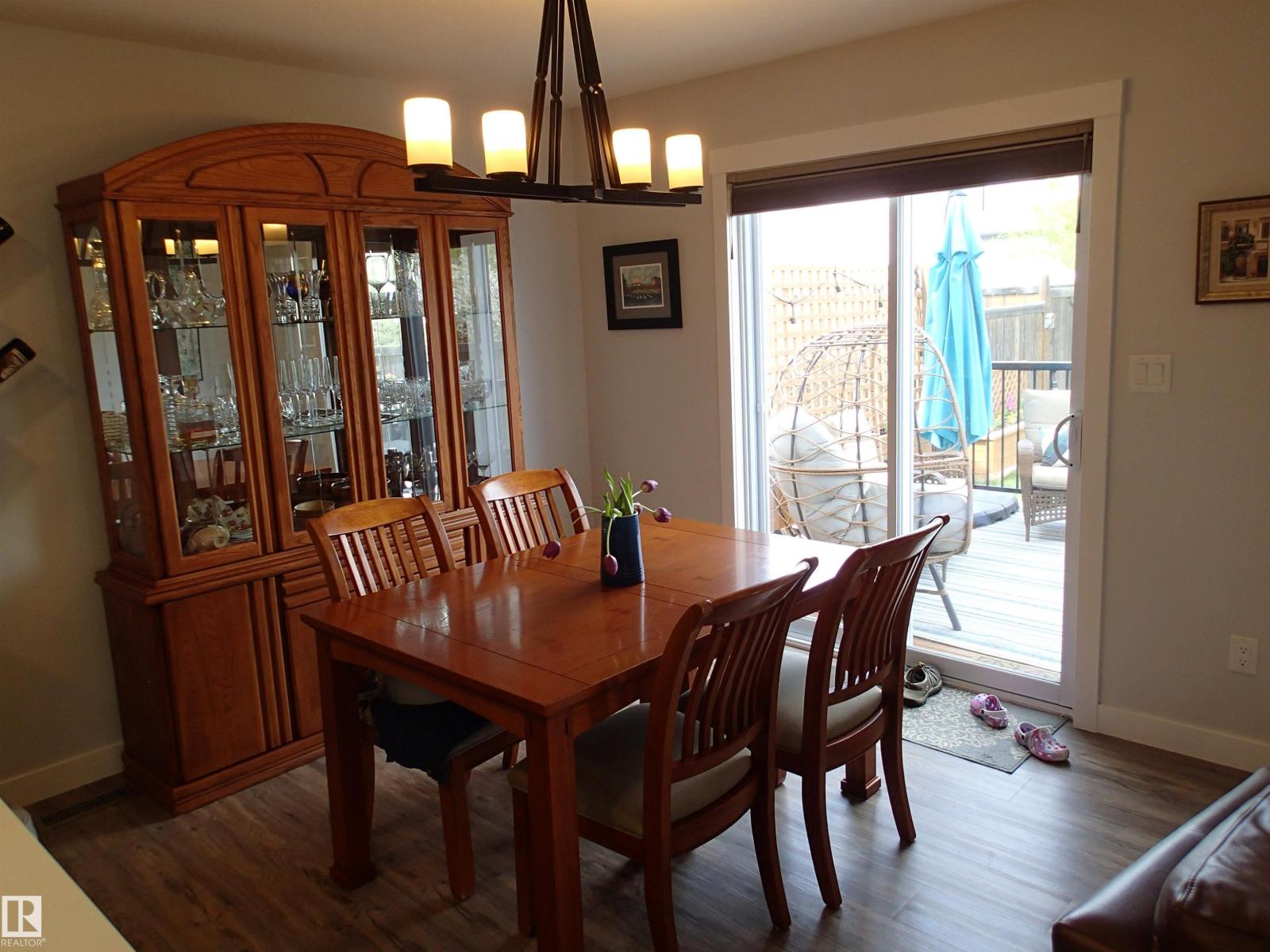 17348 8 AV SW - 10