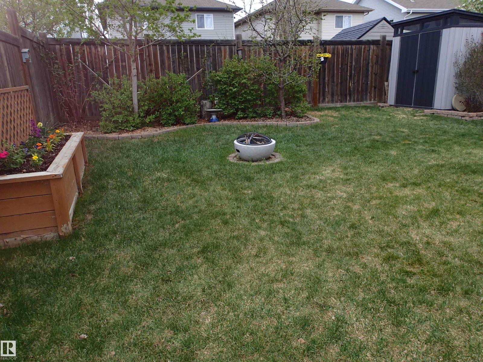 17348 8 AV SW - 23