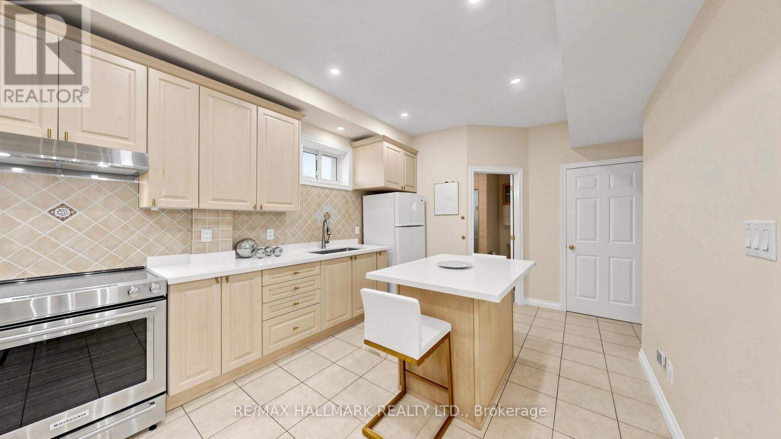 77 COOPERAGE CRESCENT - 39