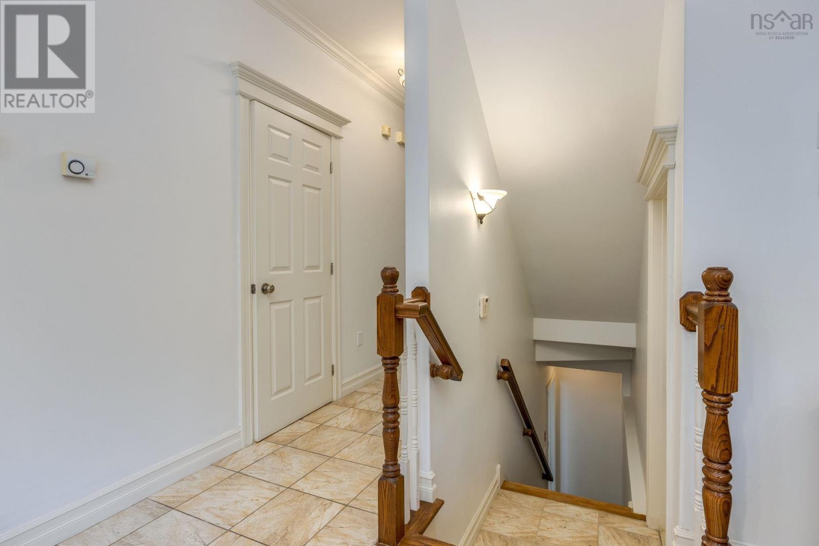 Property 7 of 43 of 15 Kingsbury Way