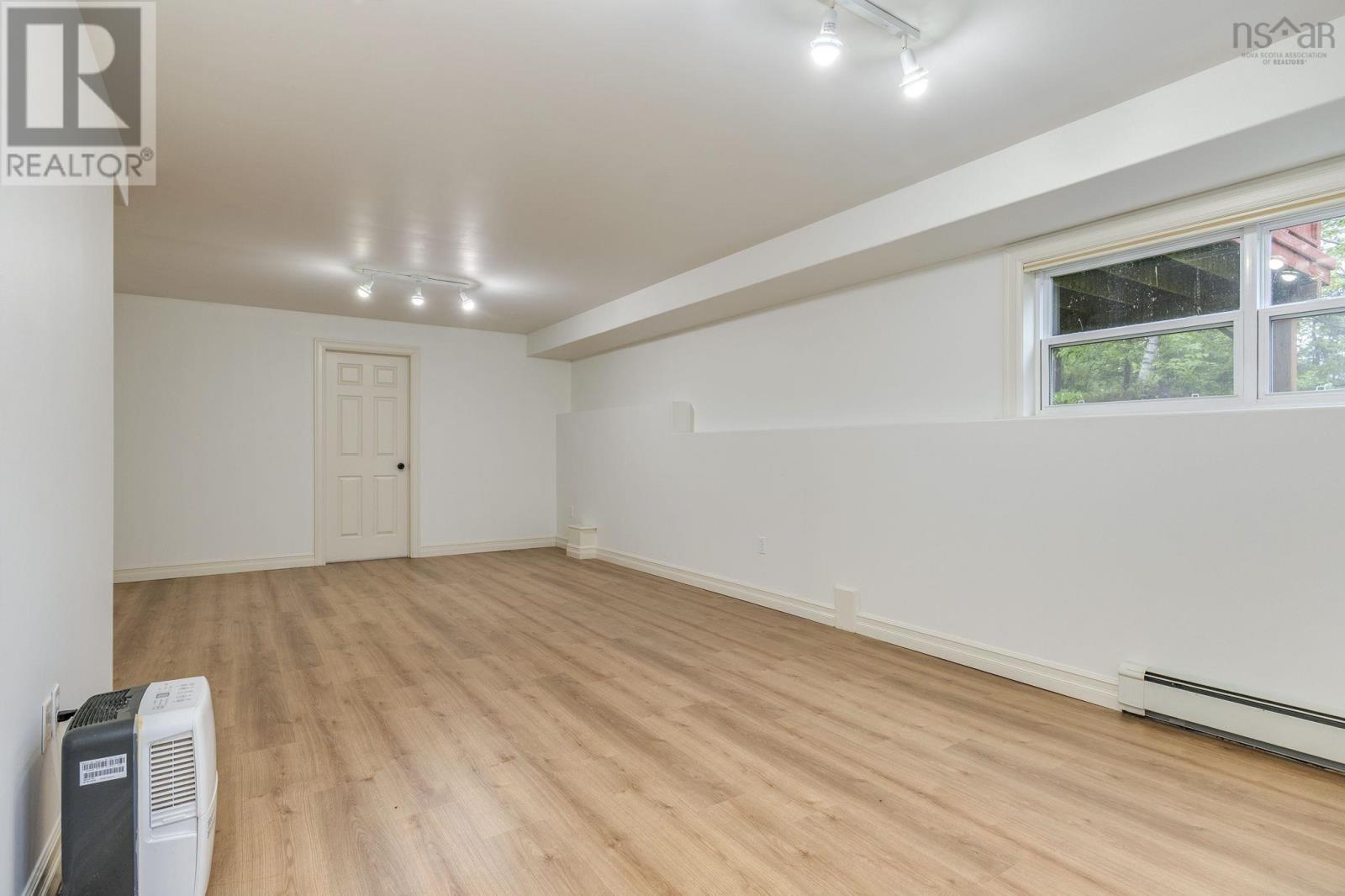 Property 31 of 43 of 15 Kingsbury Way