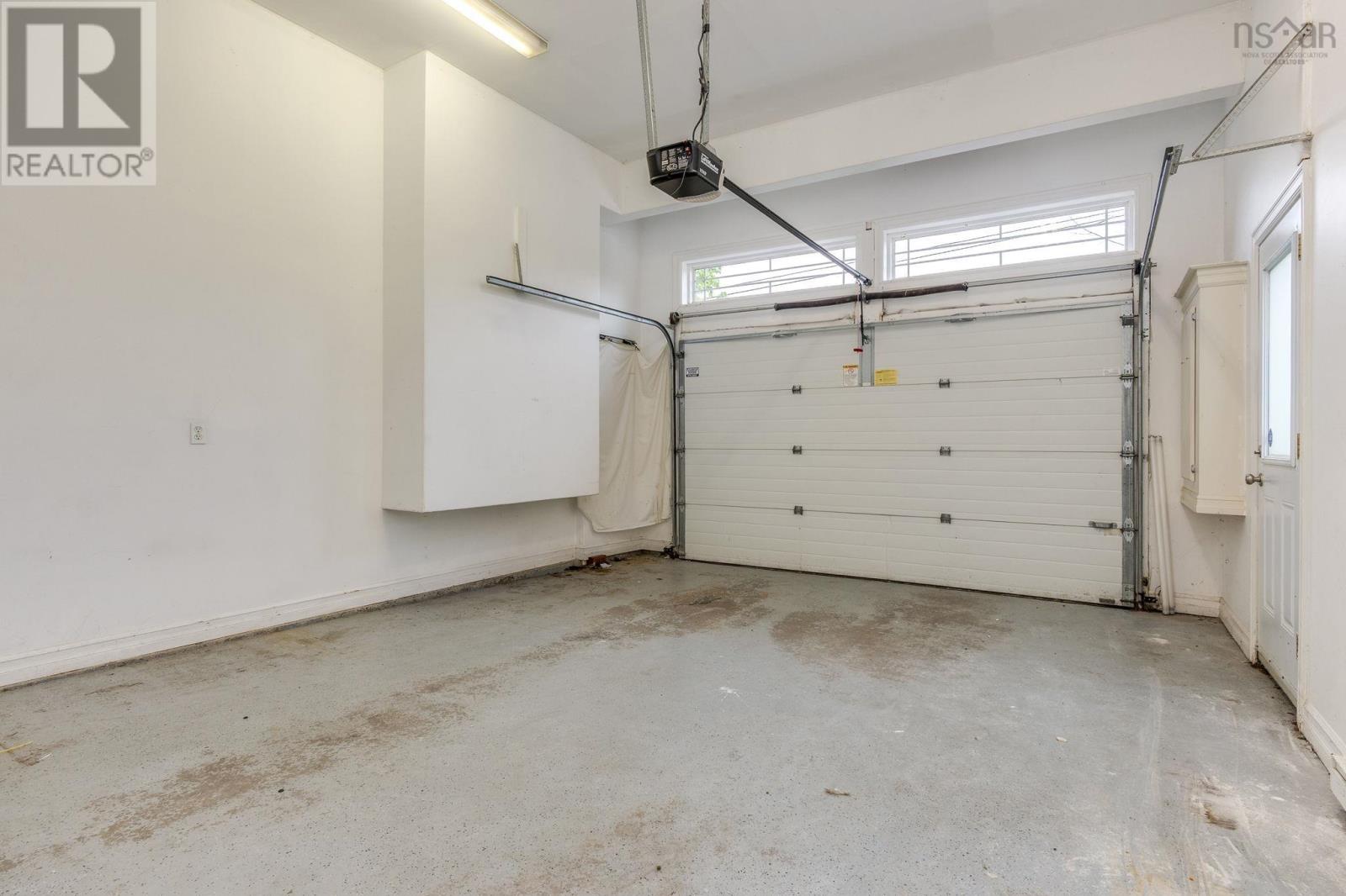 Property 25 of 43 of 15 Kingsbury Way