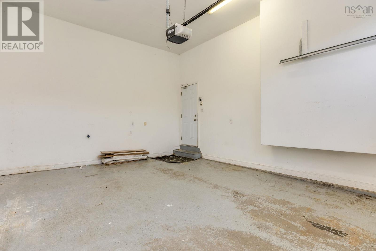 Property 30 of 43 of 15 Kingsbury Way