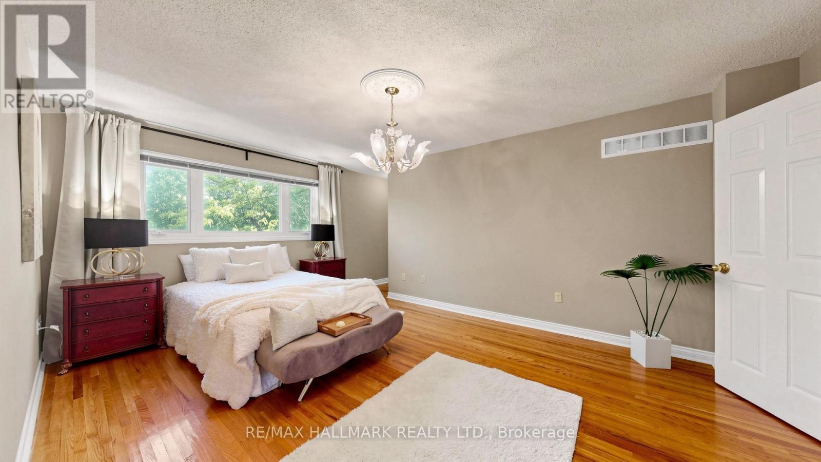 77 COOPERAGE CRESCENT - 25