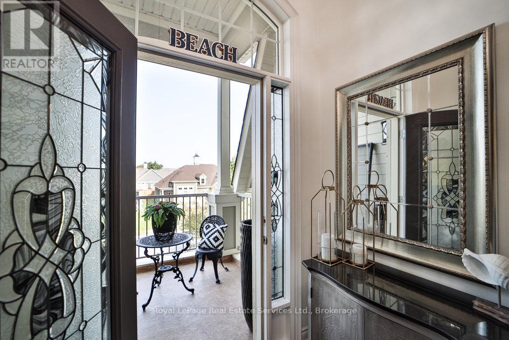 13 SANDY COAST CRESCENT - 33
