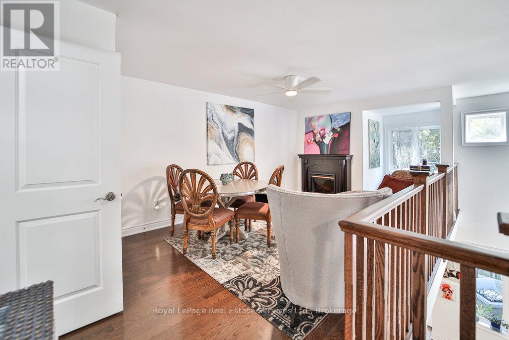 13 SANDY COAST CRESCENT - 36