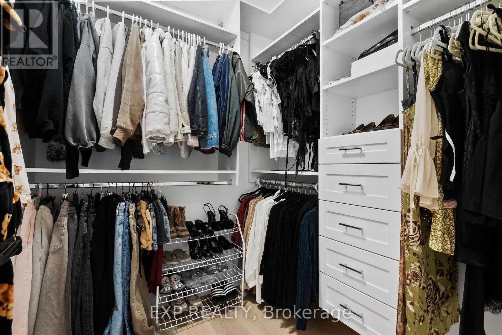 74 BEDFORD PARK AVENUE - 21