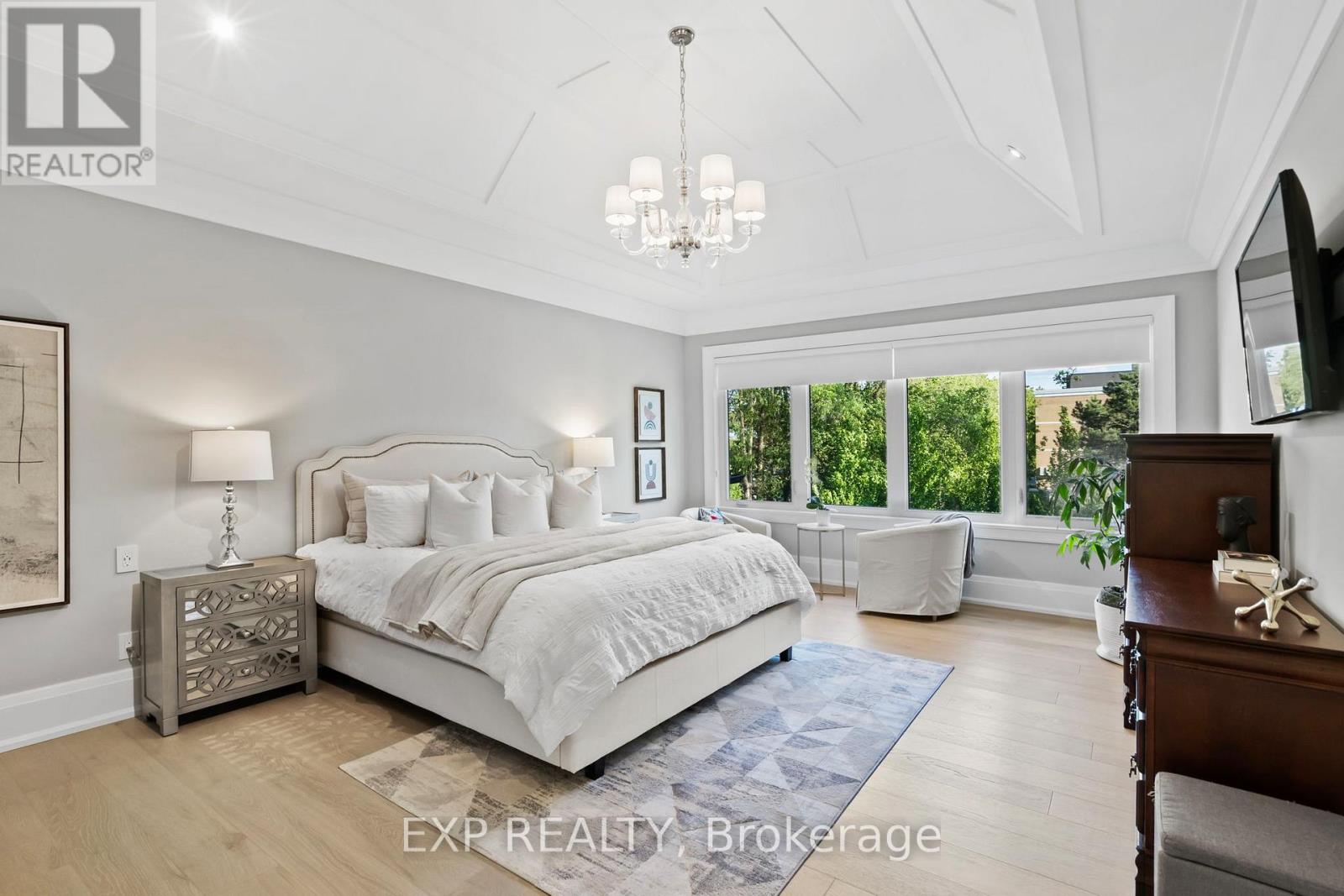 74 BEDFORD PARK AVENUE - 27