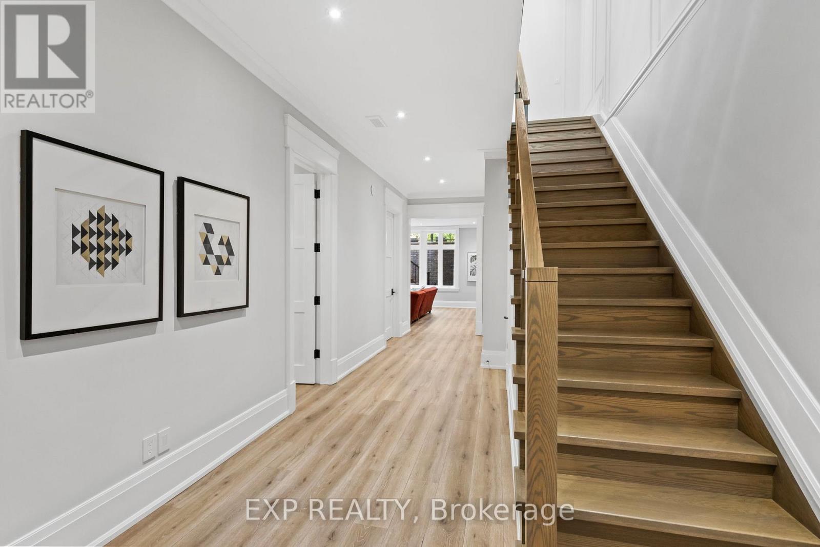 74 BEDFORD PARK AVENUE - 32
