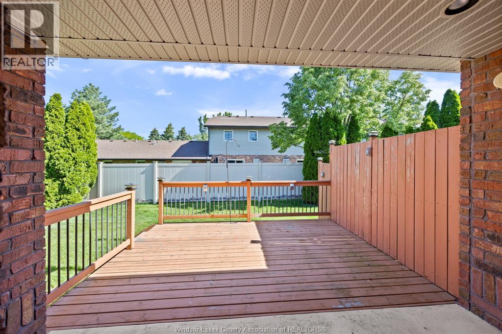 338 COOPER CRESCENT - 17