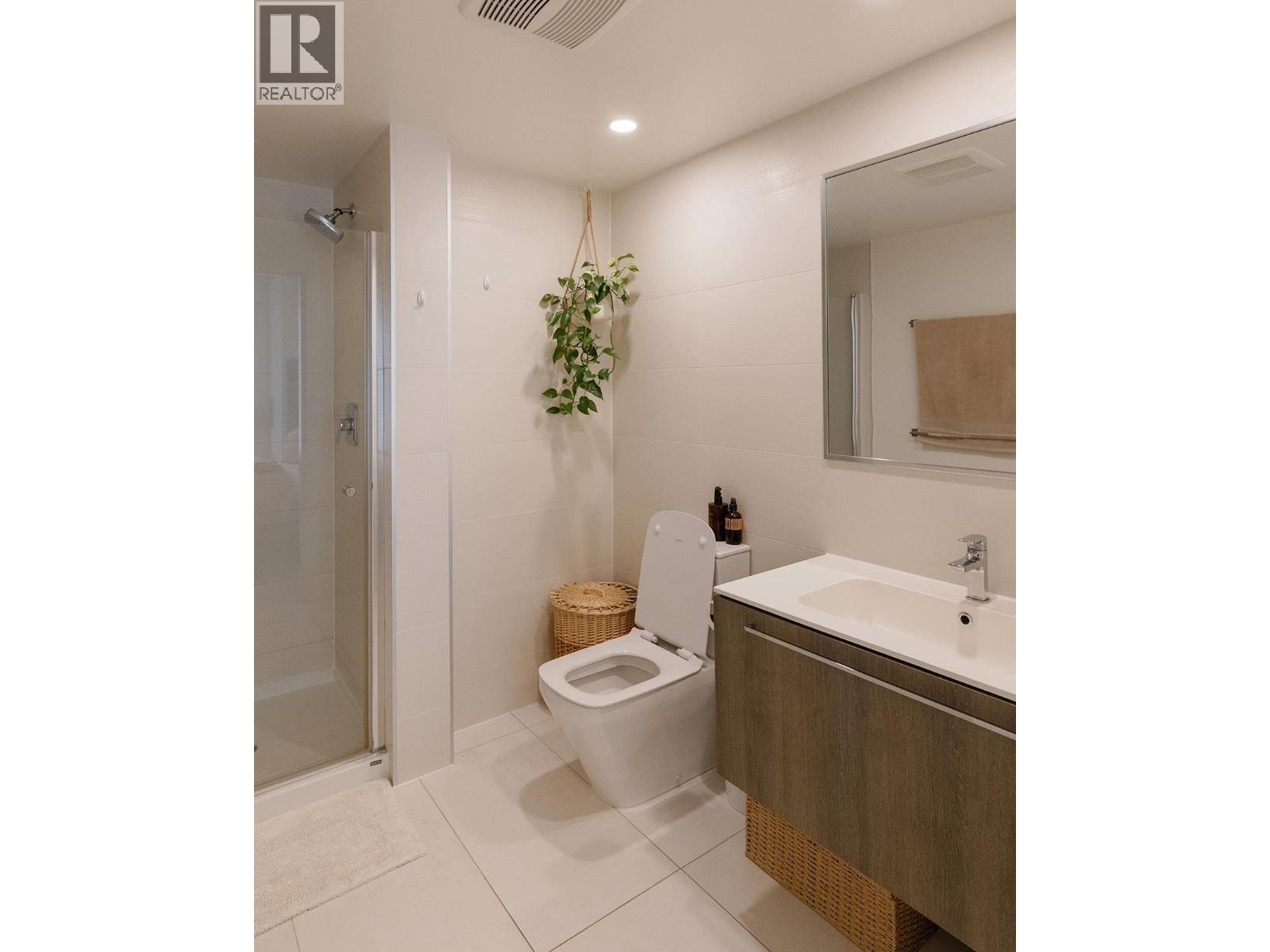2 Bed, 2 Bath Apartment for Sale in Vancouver – 305 285 E 10TH AVENUE, Vancouver – MLS# R3107270 - Image 9