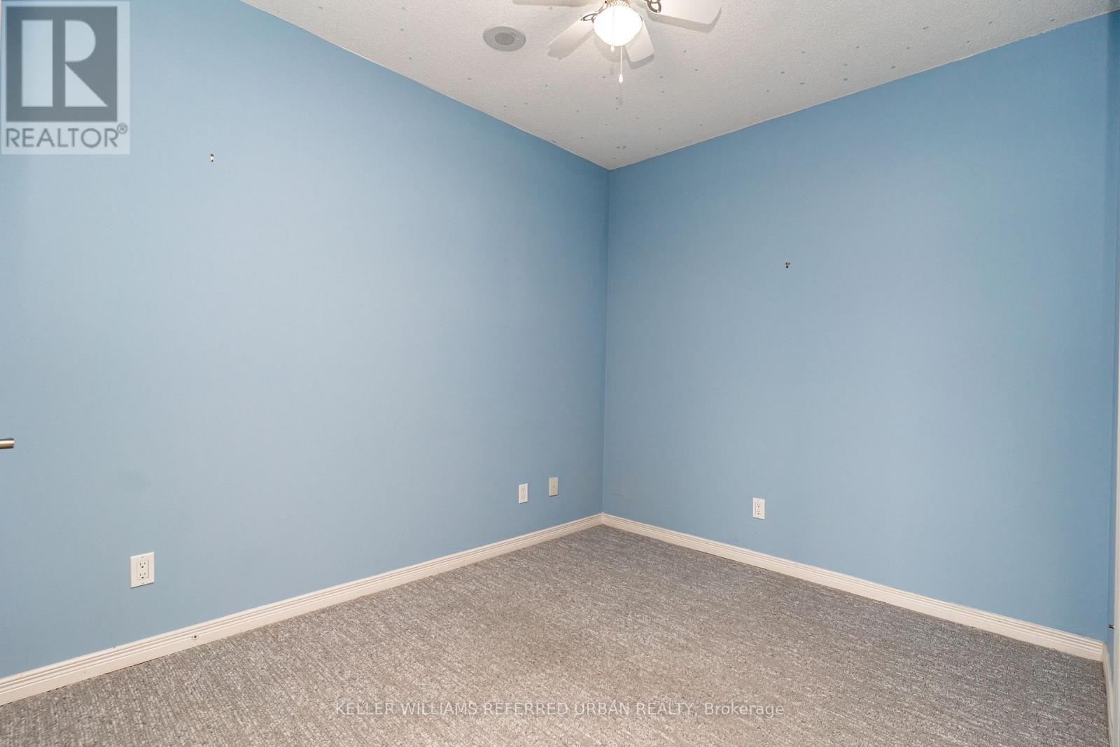 #1002 15 LEGION ROAD - 29