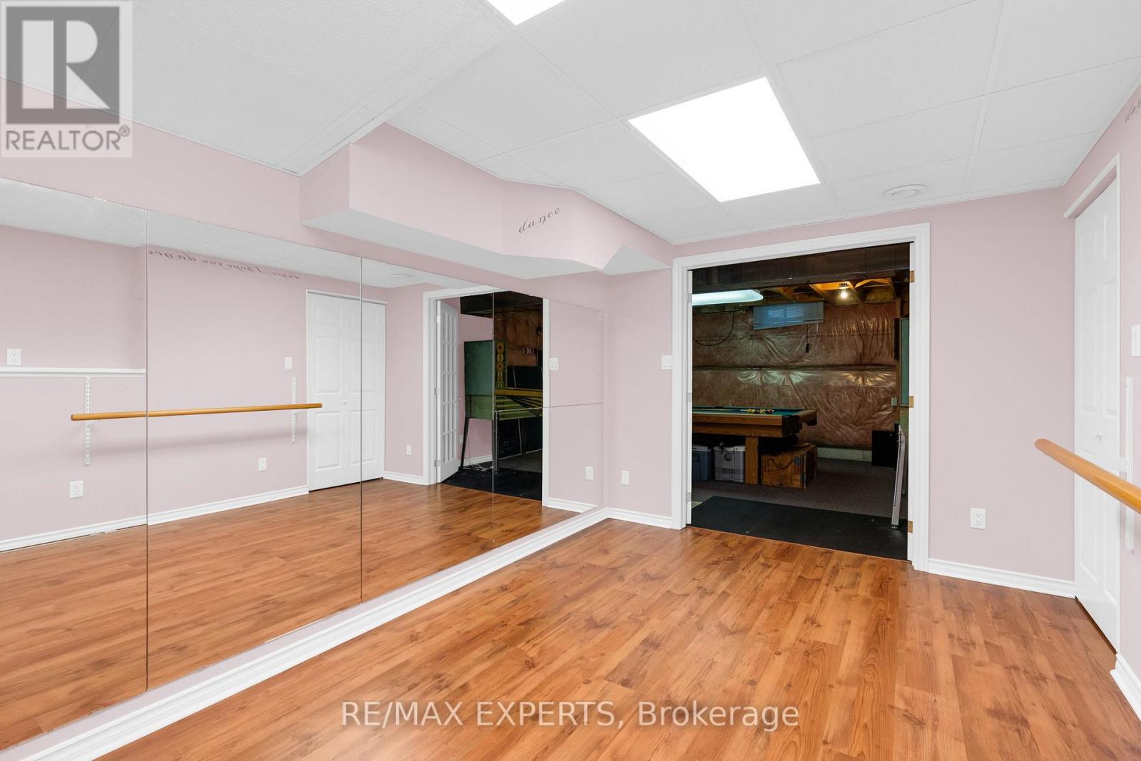 45 SUNKIST VALLEY ROAD - 35