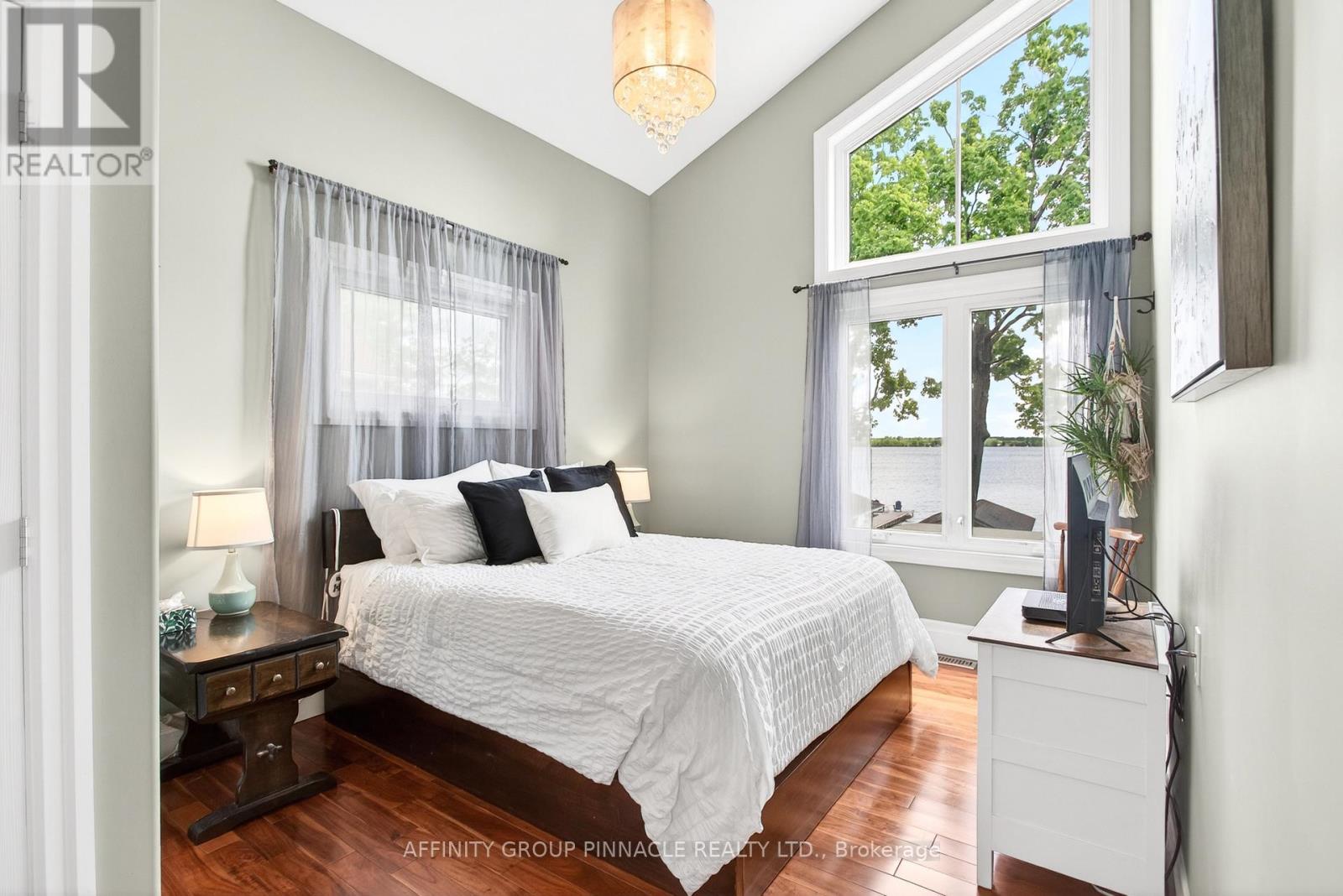 18 MILLER ROAD - 15