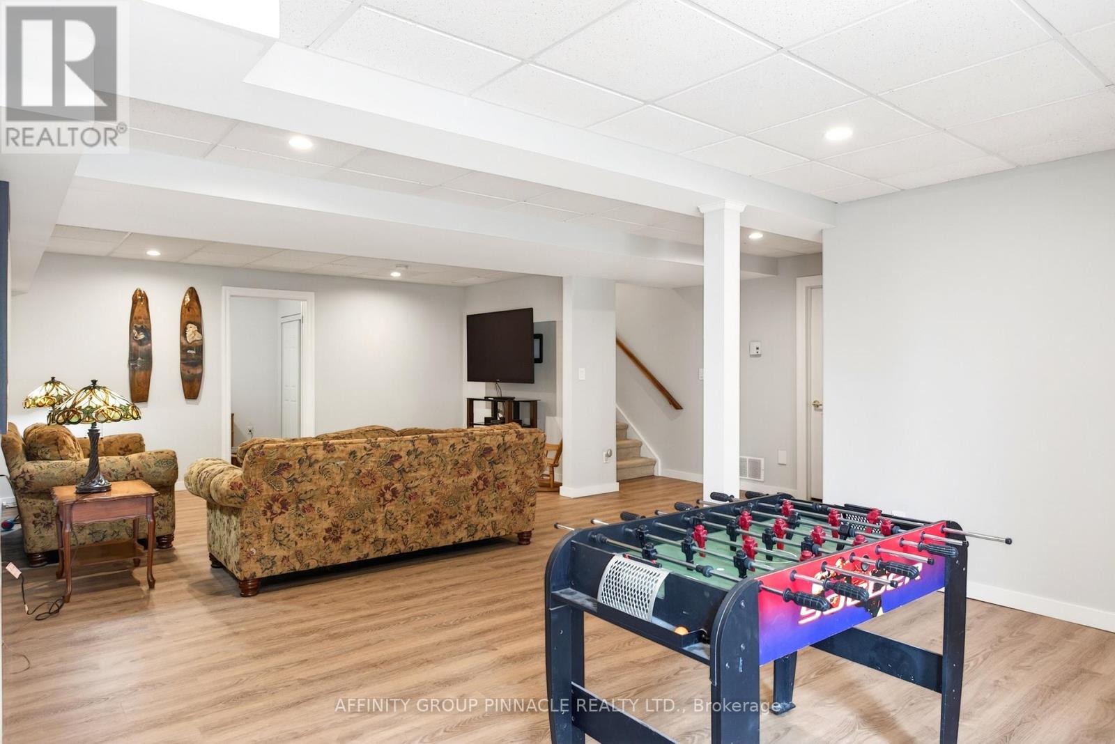 18 MILLER ROAD - 27
