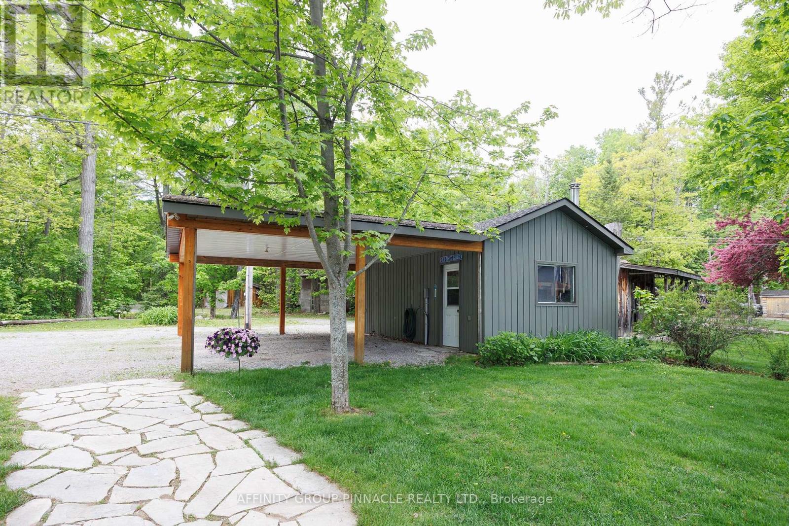 18 MILLER ROAD - 40