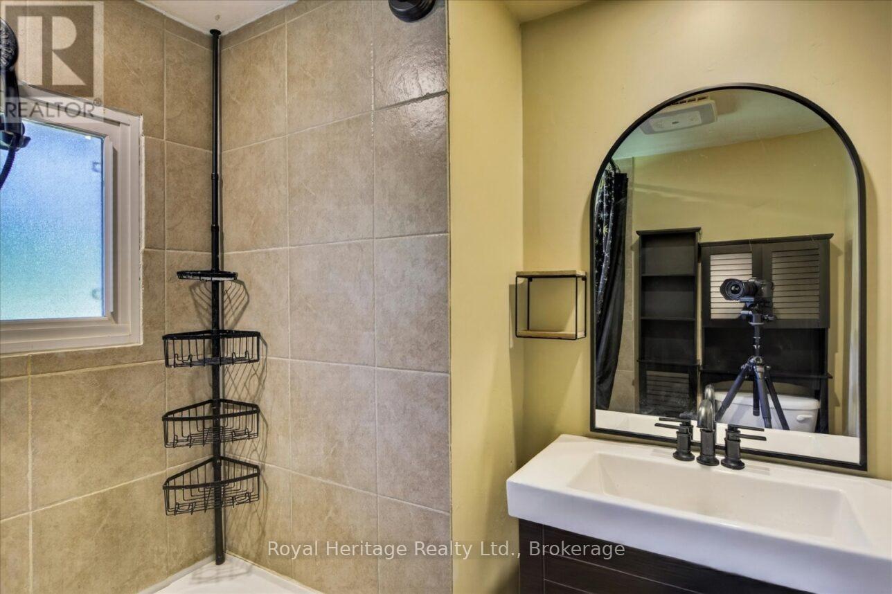 1650 KINSALE ROAD - 22