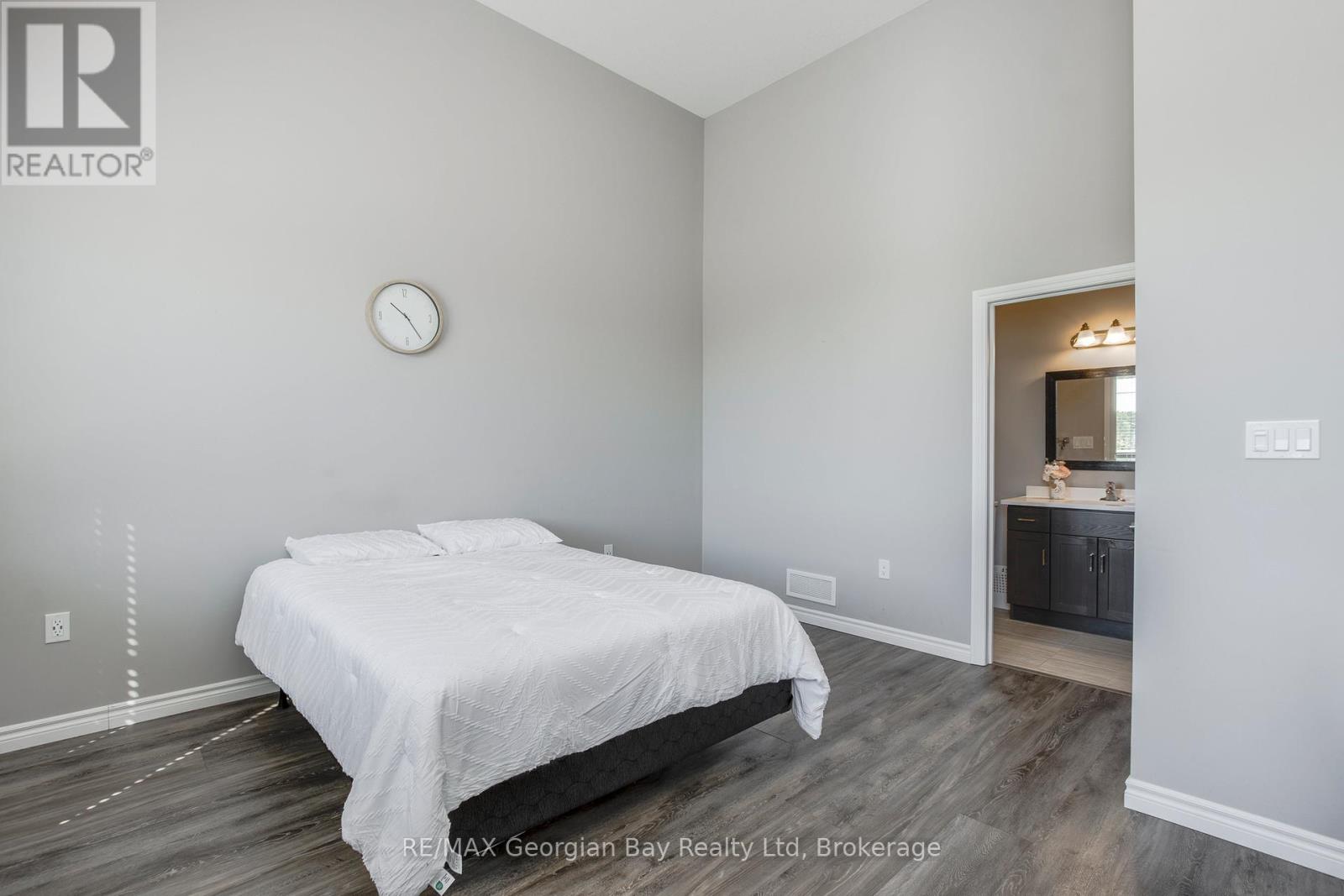 956 COOK DRIVE - 15