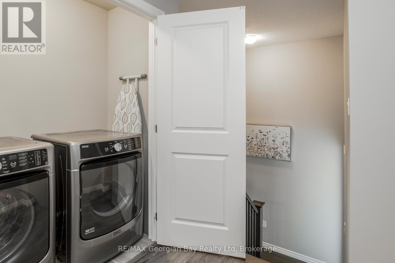 956 COOK DRIVE - 18