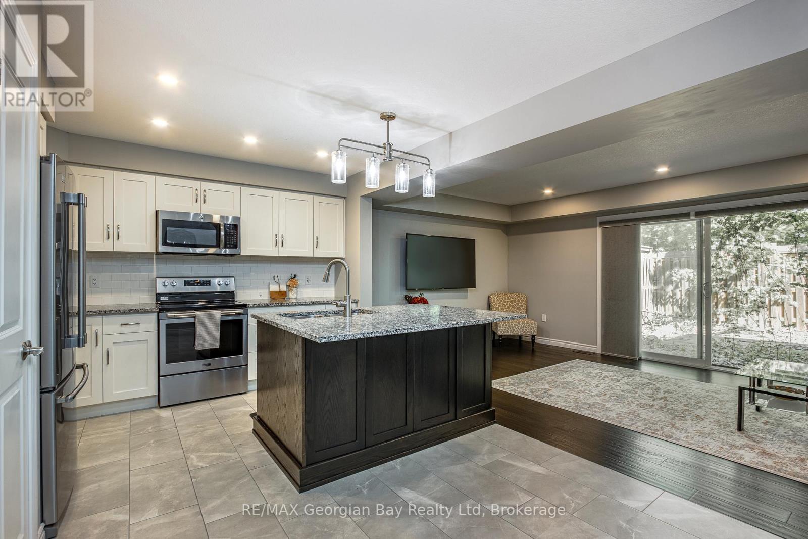 956 COOK DRIVE - 7